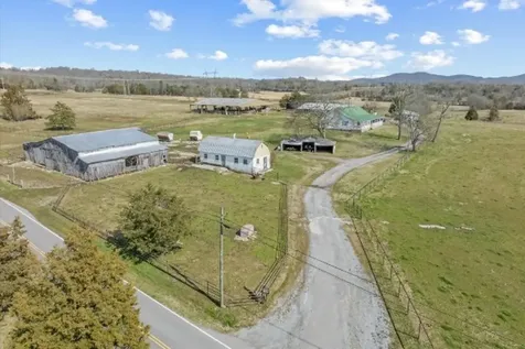 3261 Bell Road Watertown TN 37184