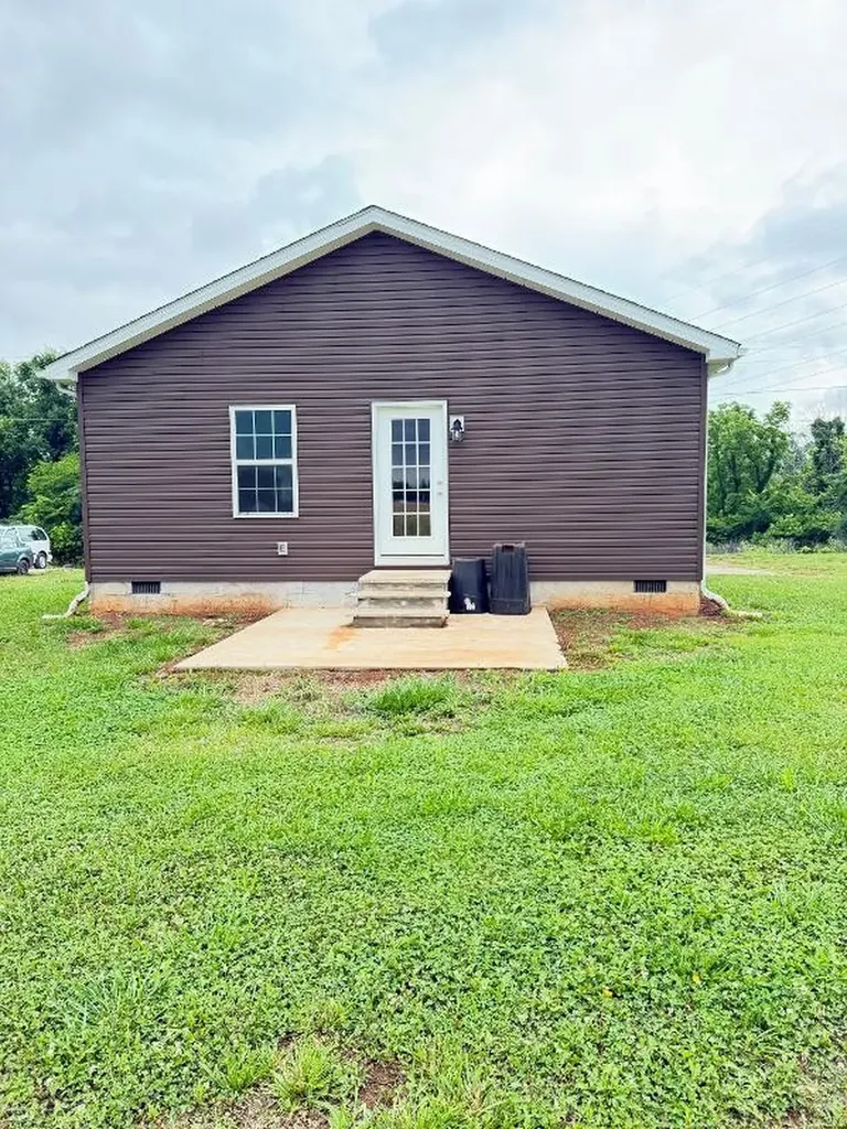 332 Slagtown Road Cowan TN 37318