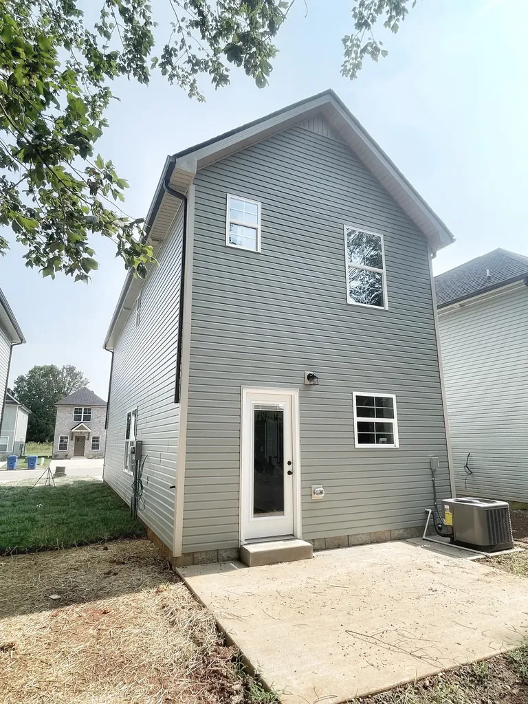 358 Honeycomb Court Clarksville TN 37040