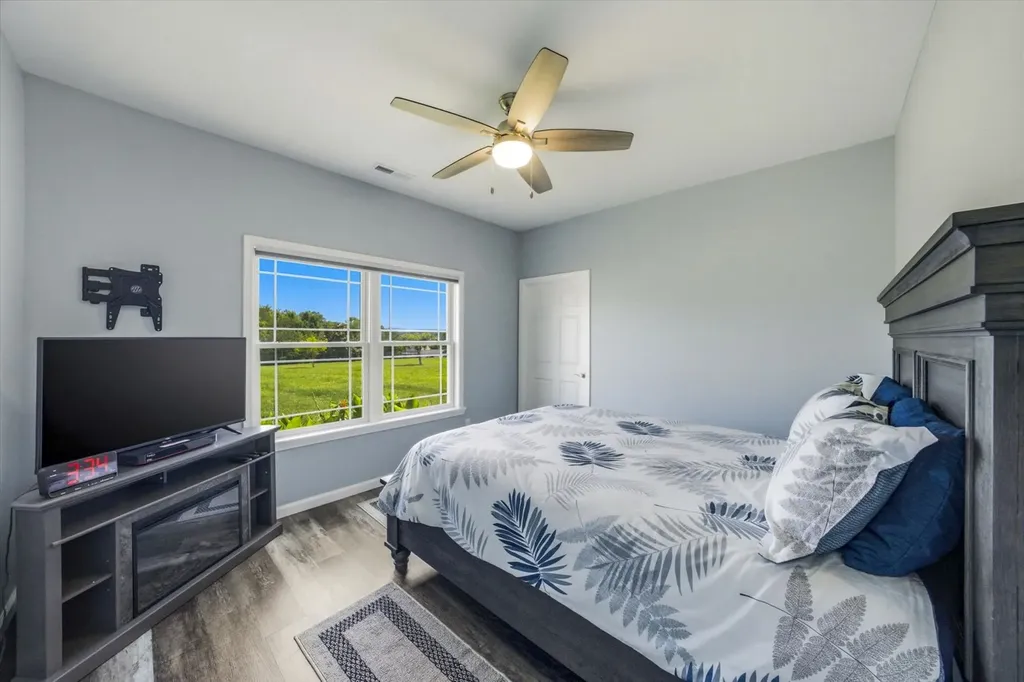 1971 Harbor Hills Drive Dandridge TN 37725
