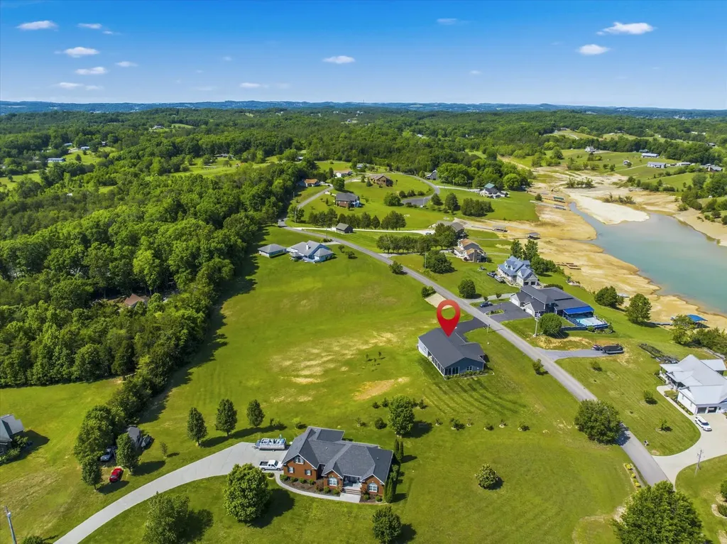 1971 Harbor Hills Drive Dandridge TN 37725
