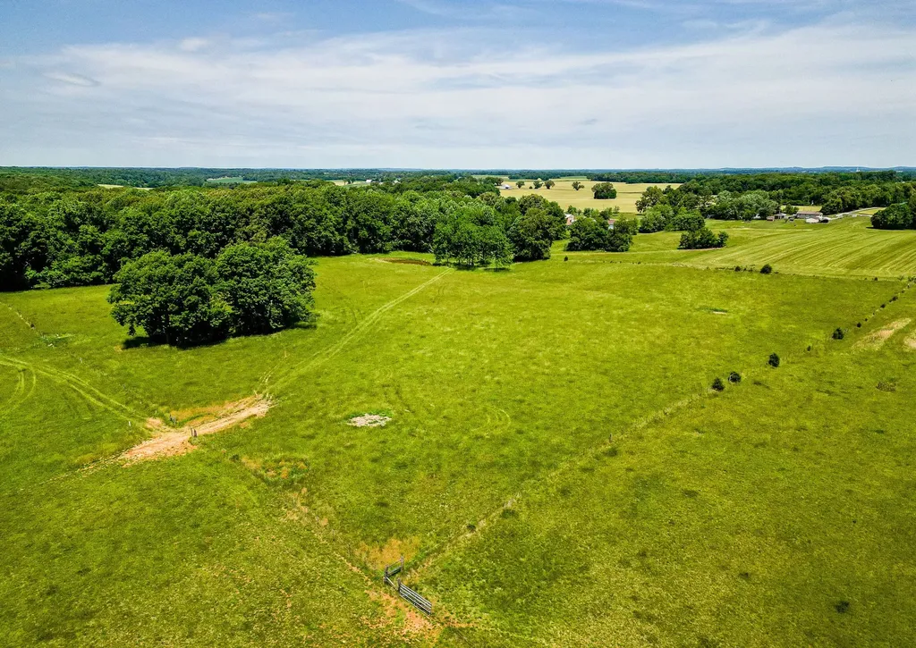 4919 Pulliam Hardaway Road Springfield TN 37172