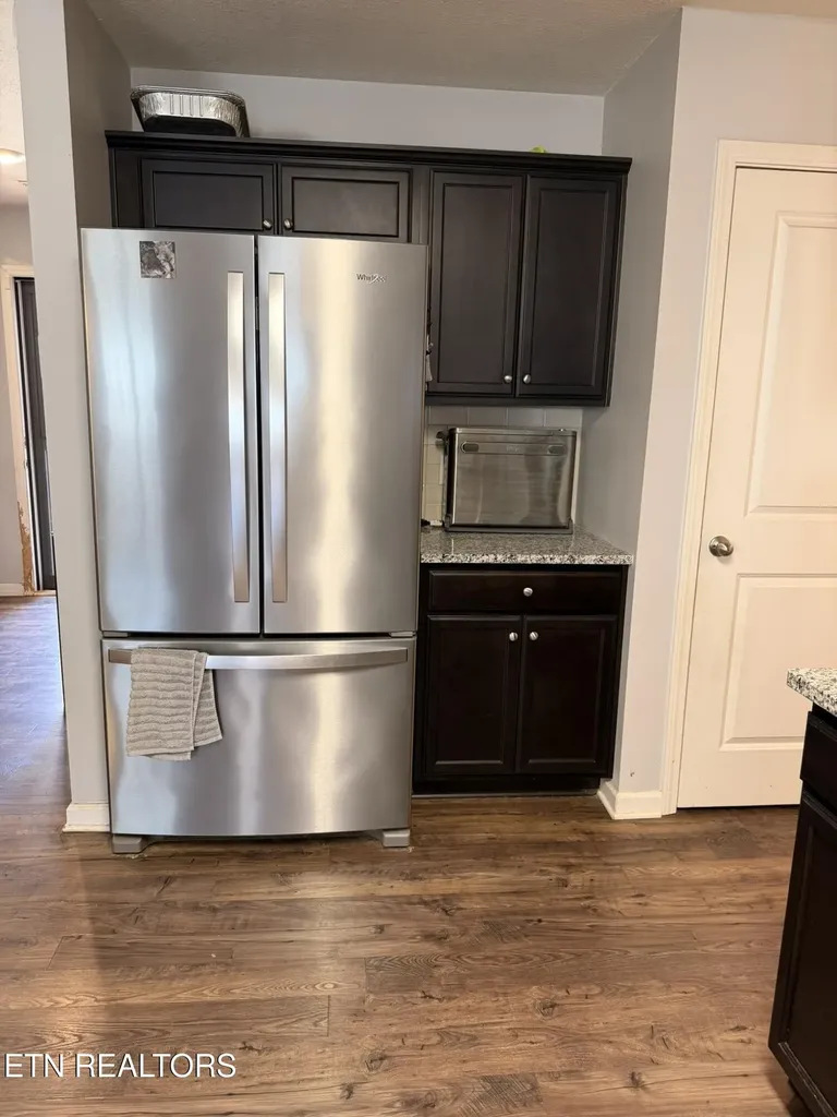 9443 Avian Forest Lane Heiskell TN 37754