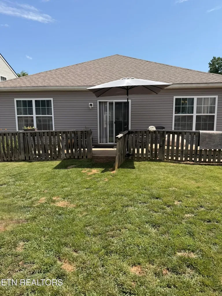 9443 Avian Forest Lane Heiskell TN 37754