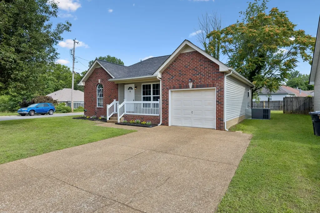 612 Ransom Village Way Antioch TN 37013