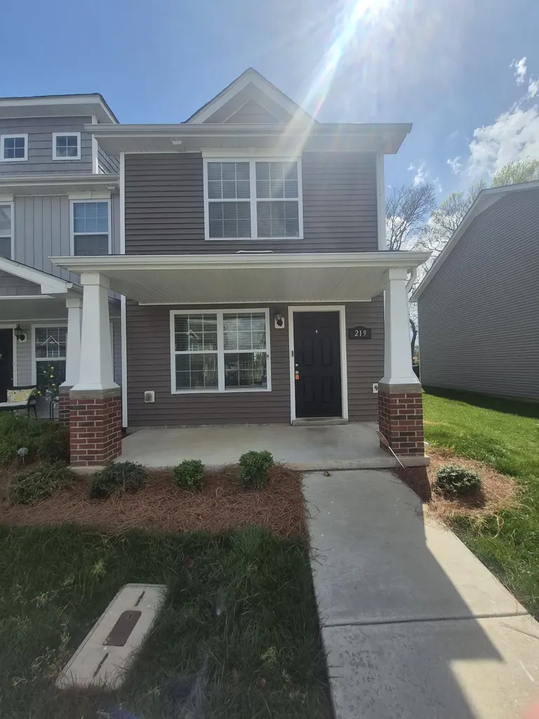 112 Alexander Boulevard Clarksville TN 37040