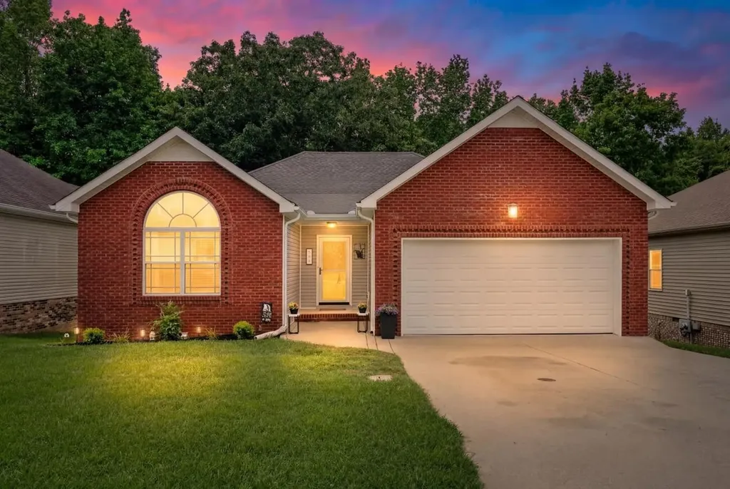 544 Parkvue Village Way Clarksville TN 37043