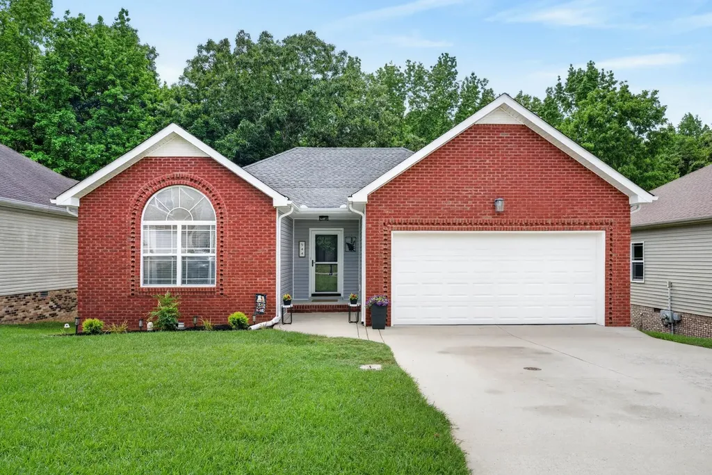 544 Parkvue Village Way Clarksville TN 37043