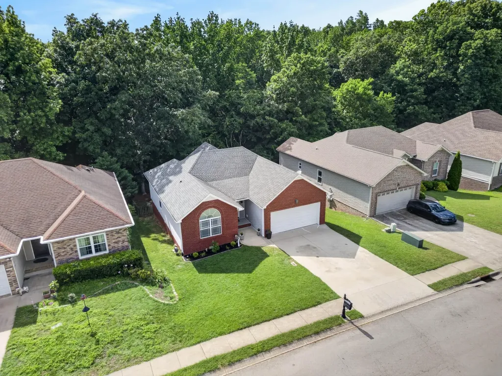 544 Parkvue Village Way Clarksville TN 37043