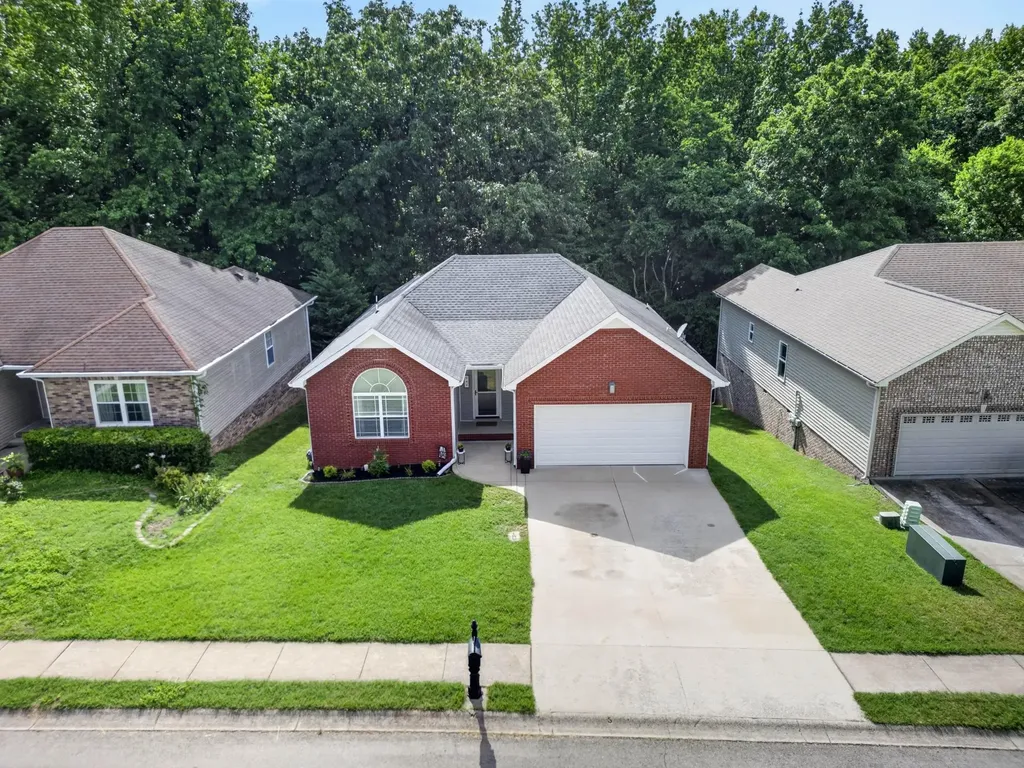 544 Parkvue Village Way Clarksville TN 37043