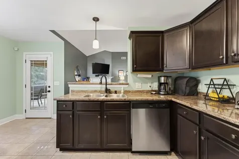 544 Parkvue Village Way Clarksville TN 37043