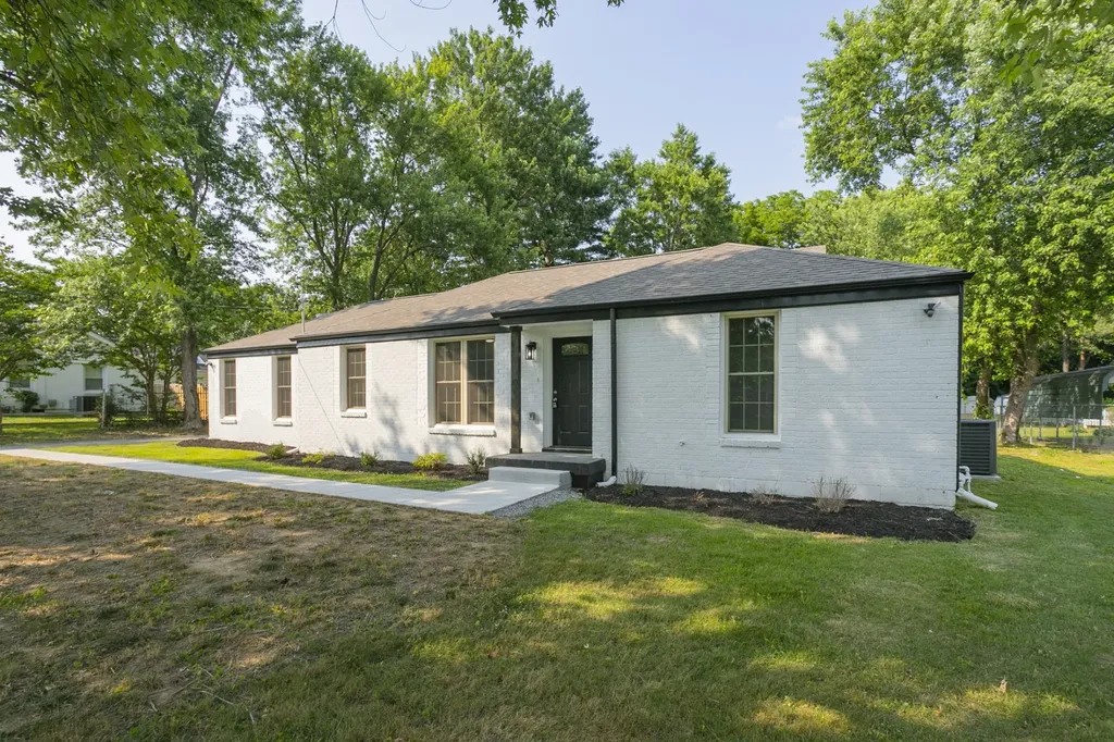 1229 Berwick Trail Madison TN 37115