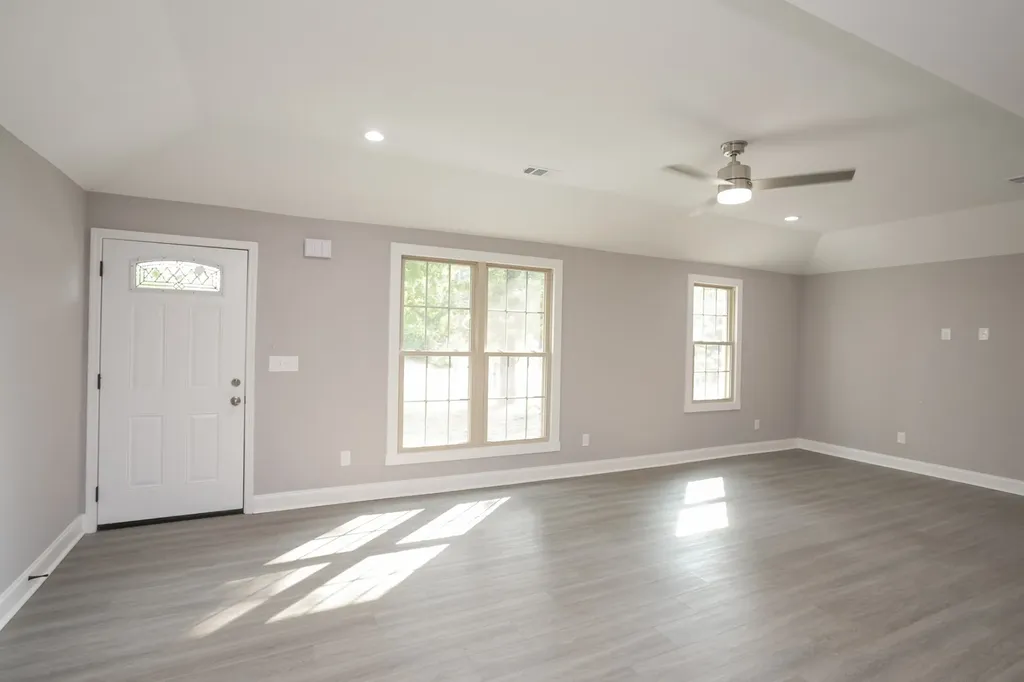 1229 Berwick Trail Madison TN 37115