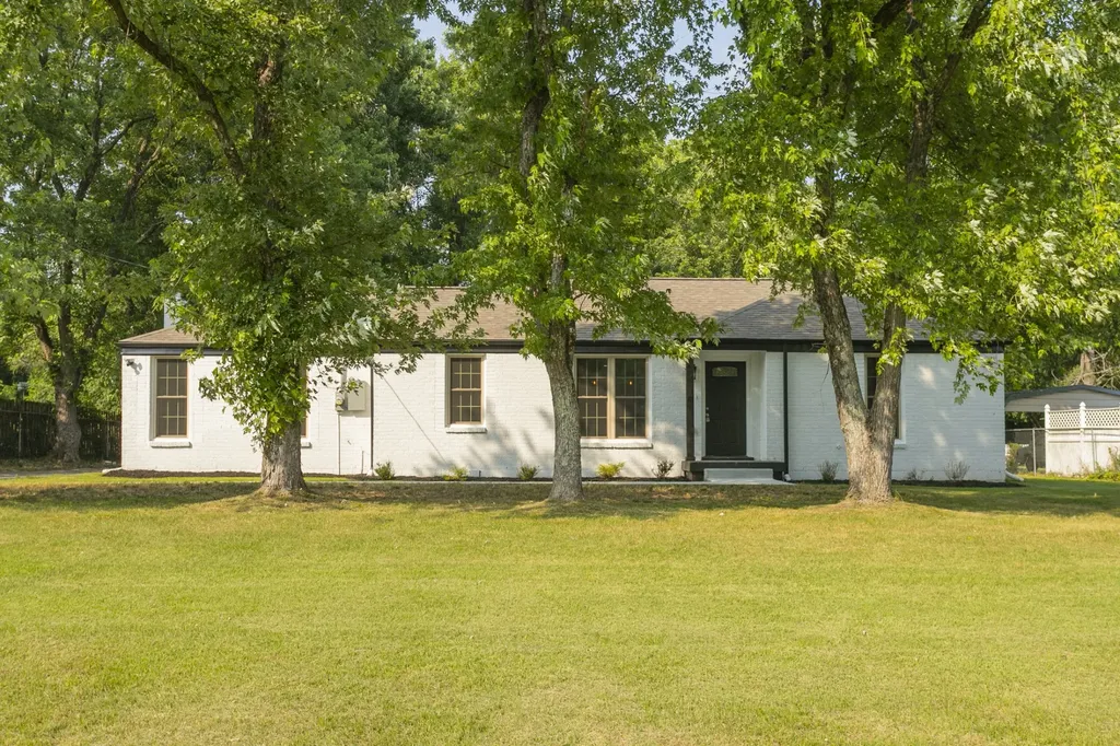 1229 Berwick Trail Madison TN 37115