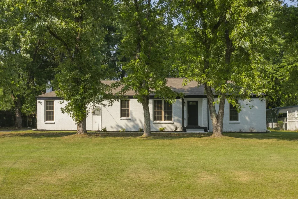 1229 Berwick Trail Madison TN 37115