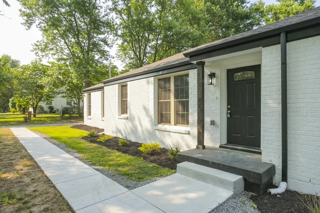 1229 Berwick Trail Madison TN 37115