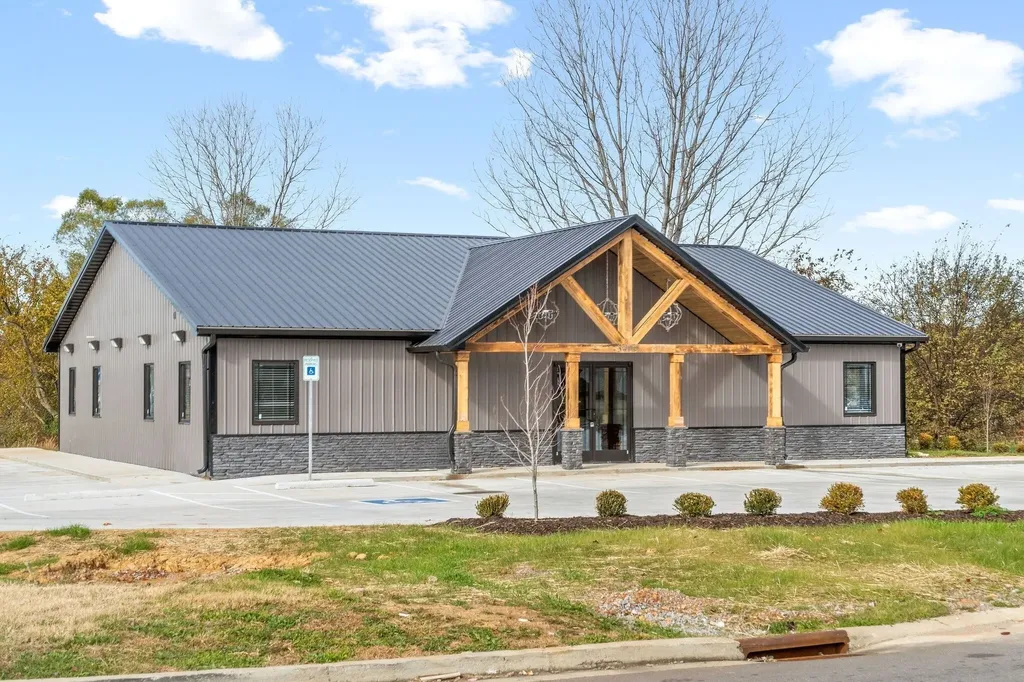 3400 Sandpiper Dr Suite 245 Clarksville TN 37042