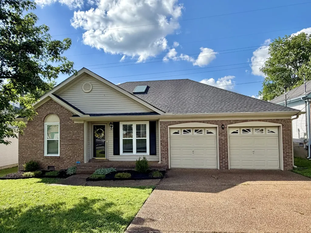 123 Cloverfield Court Hendersonville TN 37075