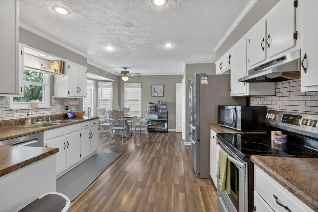 123 Cloverfield Court Hendersonville TN 37075