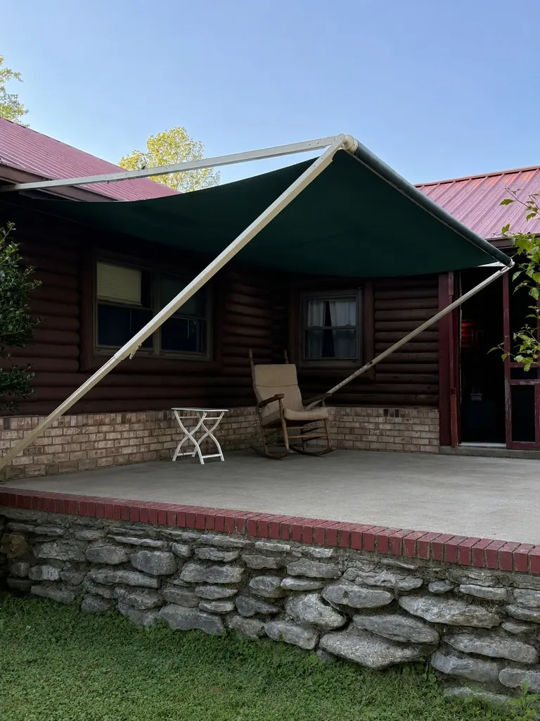 1408 Sue Ann Lane Lafayette TN 37083