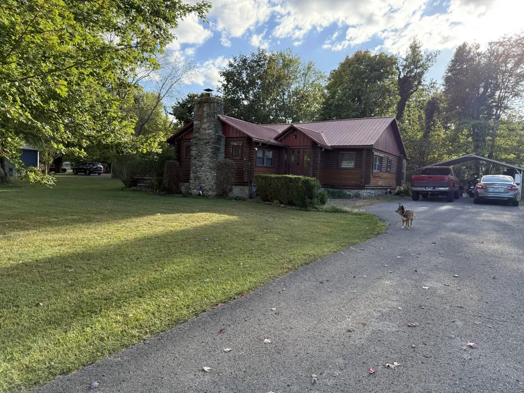 1408 Sue Ann Lane Lafayette TN 37083