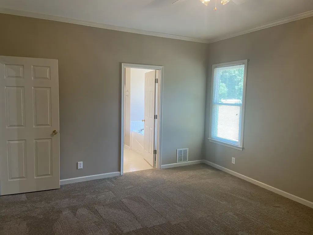 4237 Trenton Road Clarksville TN 37040