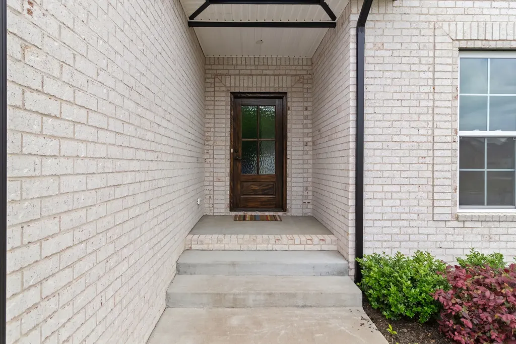 824 Brown Swiss Court Clarksville TN 37043