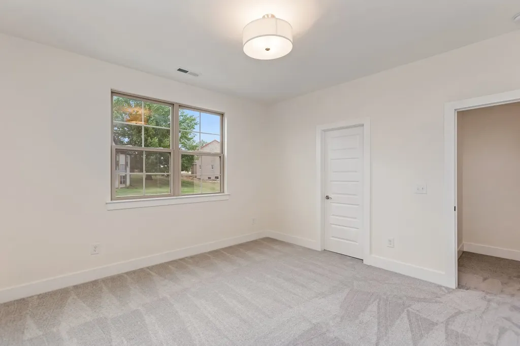 2048 Blackstone Drive Hendersonville TN 37075
