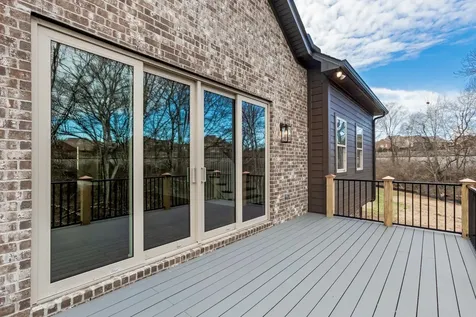 2048 Blackstone Drive Hendersonville TN 37075
