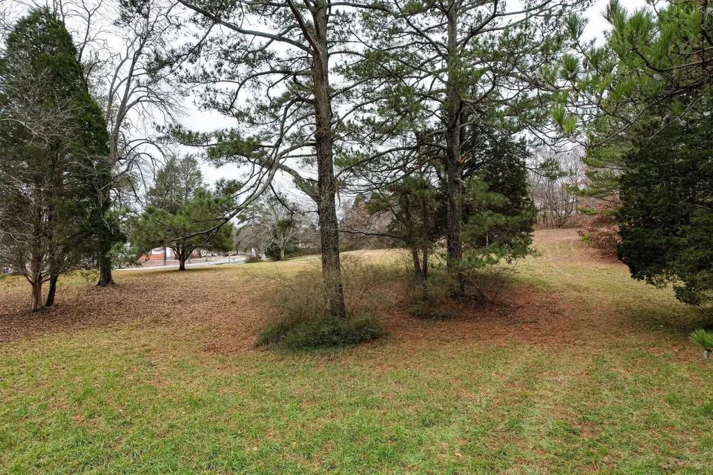 10 37th Street, NE Cleveland TN 37312