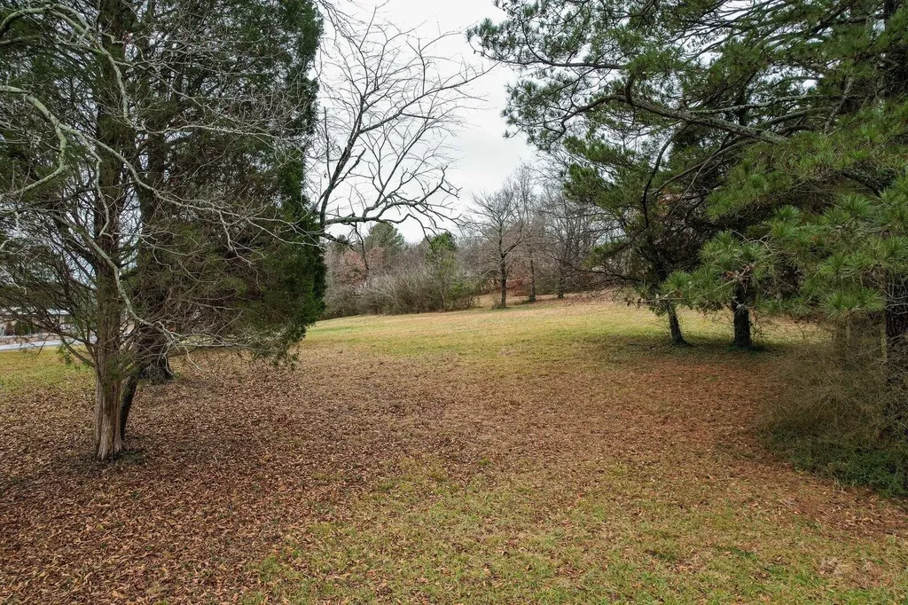 11 37th Street, NE Cleveland TN 37312