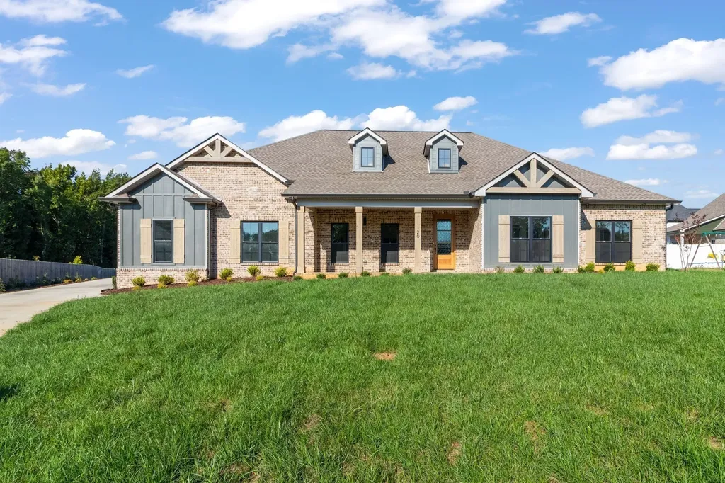 120 Denton Court Clarksville TN 37043