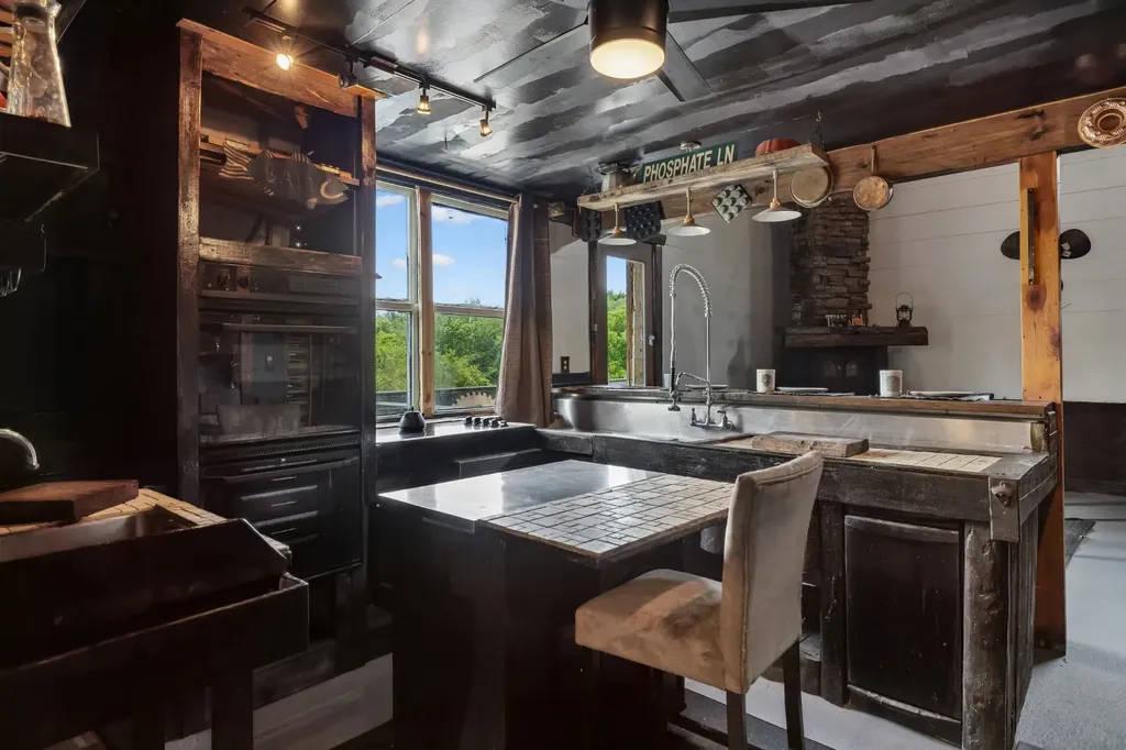 183 Phosphate Lane Gallatin TN 37066