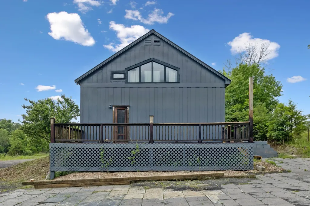 183 Phosphate Lane Gallatin TN 37066