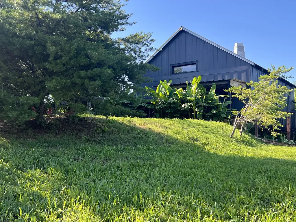 183 Phosphate Lane Gallatin TN 37066