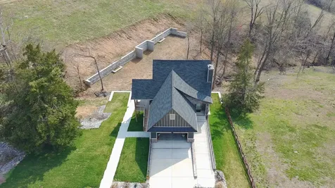 3001 Wixtown Road Westmoreland TN 37186
