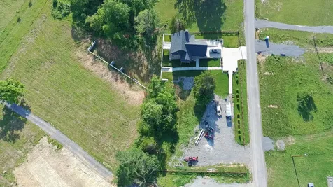 3001 Wixtown Road Westmoreland TN 37186