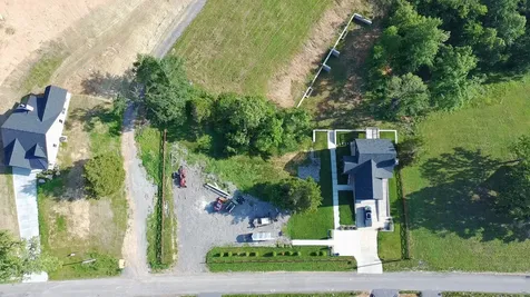 3001 Wixtown Road Westmoreland TN 37186