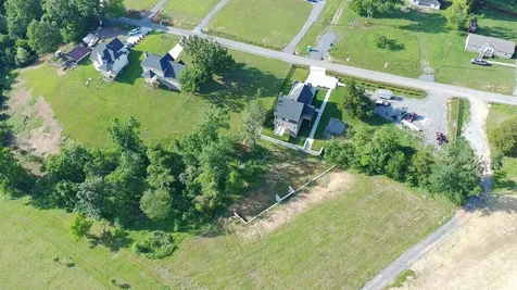 3001 Wixtown Road Westmoreland TN 37186