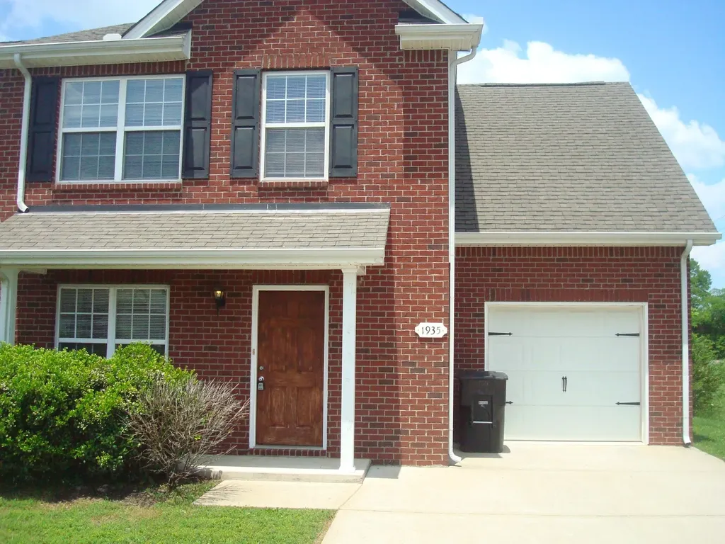 1935 Warmingfield Drive Murfreesboro TN 37127