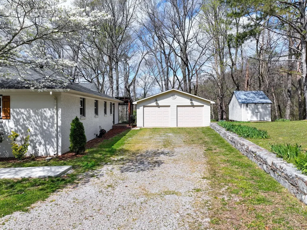 1454 Johnson Road Lewisburg TN 37091