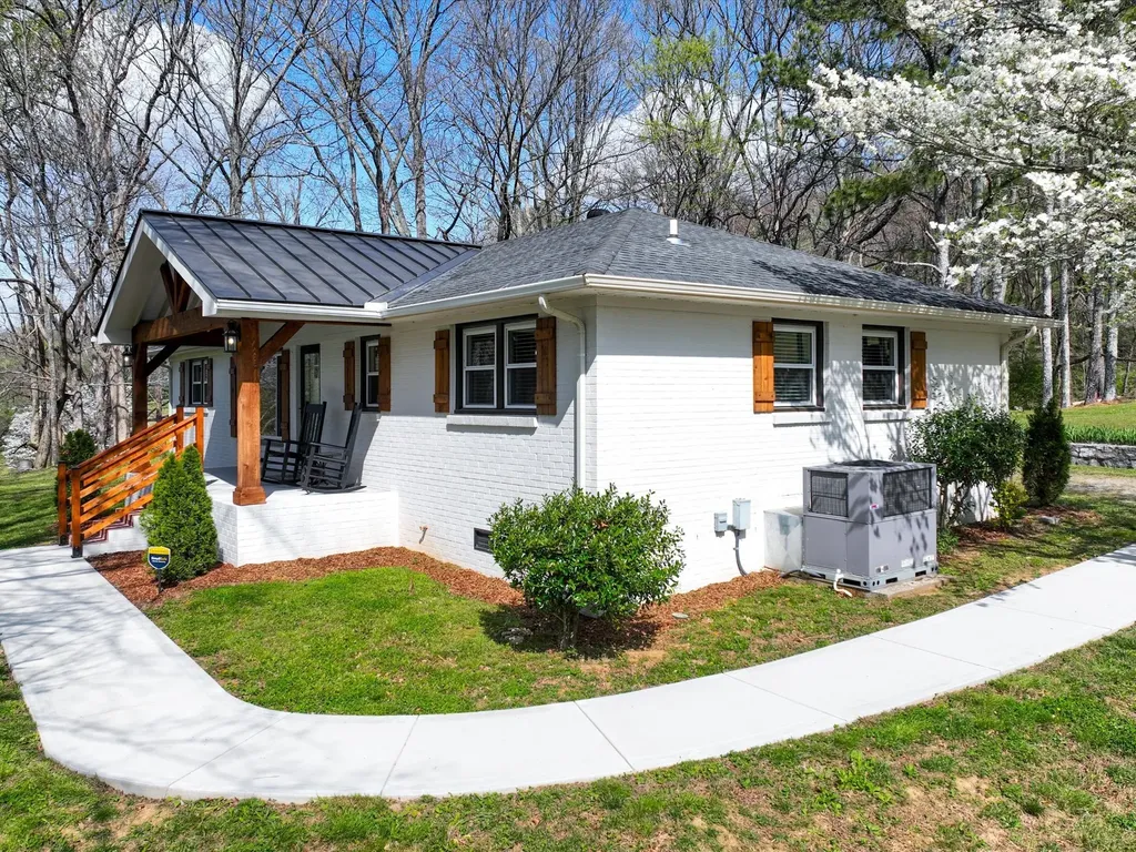 1454 Johnson Road Lewisburg TN 37091