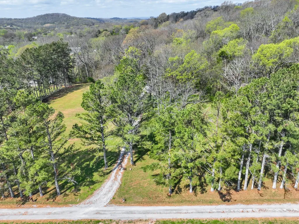 1454 Johnson Road Lewisburg TN 37091