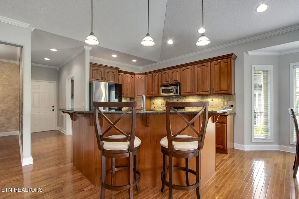 424 Wewoka Circle Loudon TN 37774