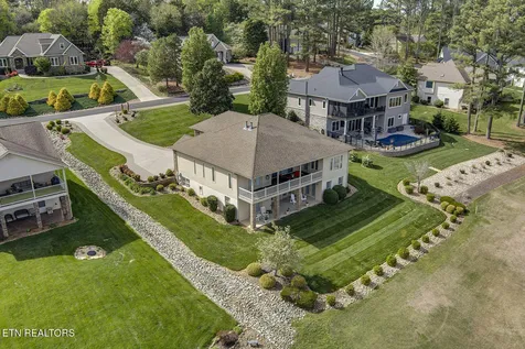 424 Wewoka Circle Loudon TN 37774