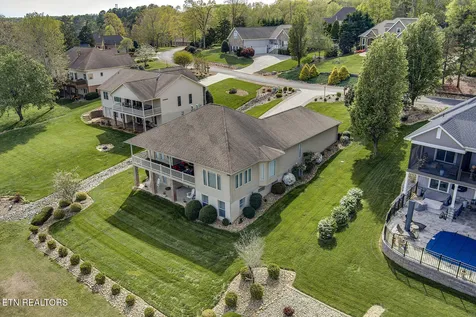 424 Wewoka Circle Loudon TN 37774
