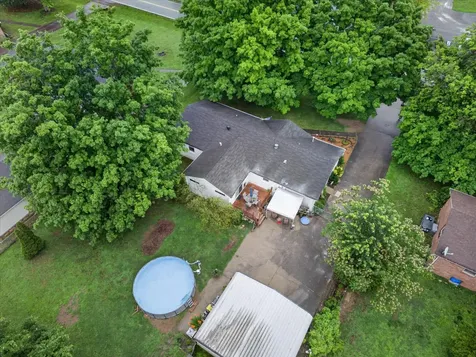 1814 Old Trenton Road Clarksville TN 37040