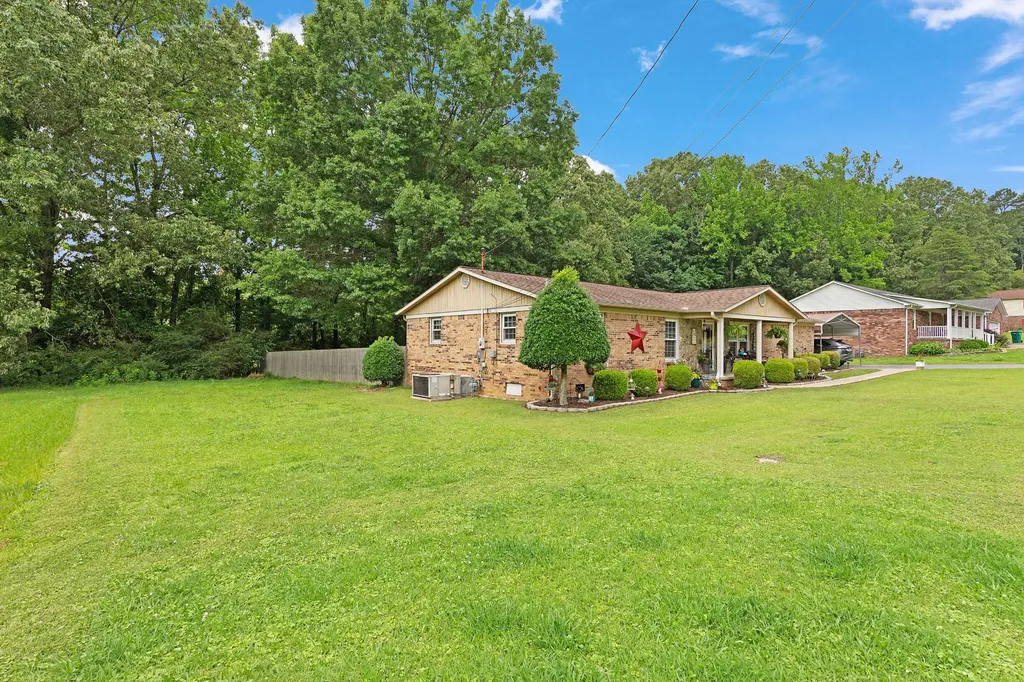 187 Sunset Drive Huntingdon TN 38344