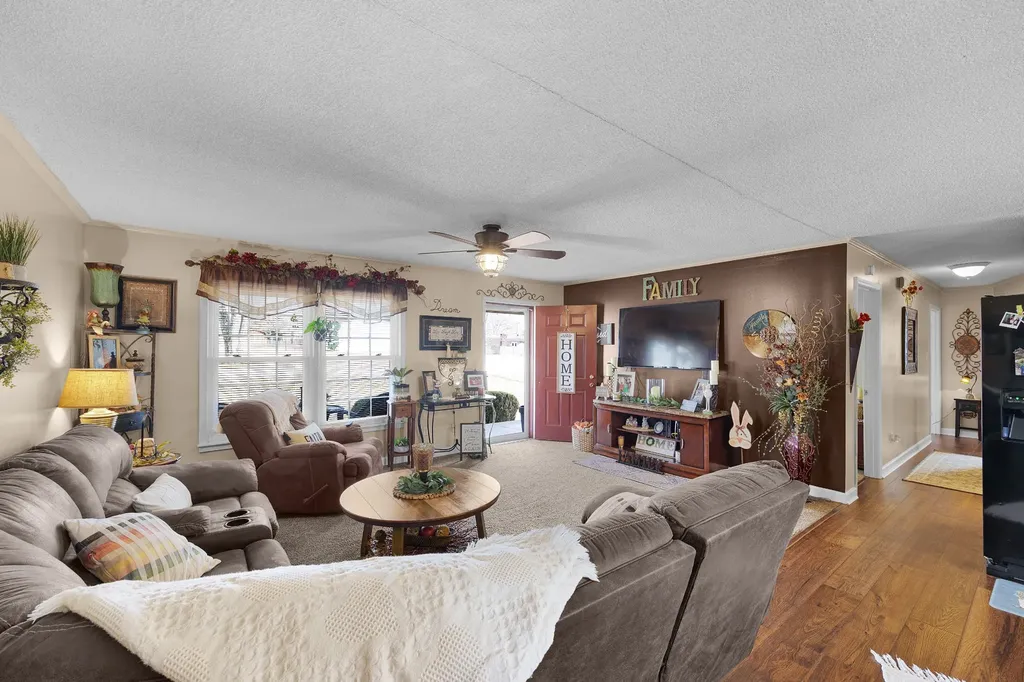 187 Sunset Drive Huntingdon TN 38344