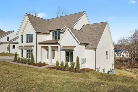 4813 Woodrow Place Arrington TN 37014
